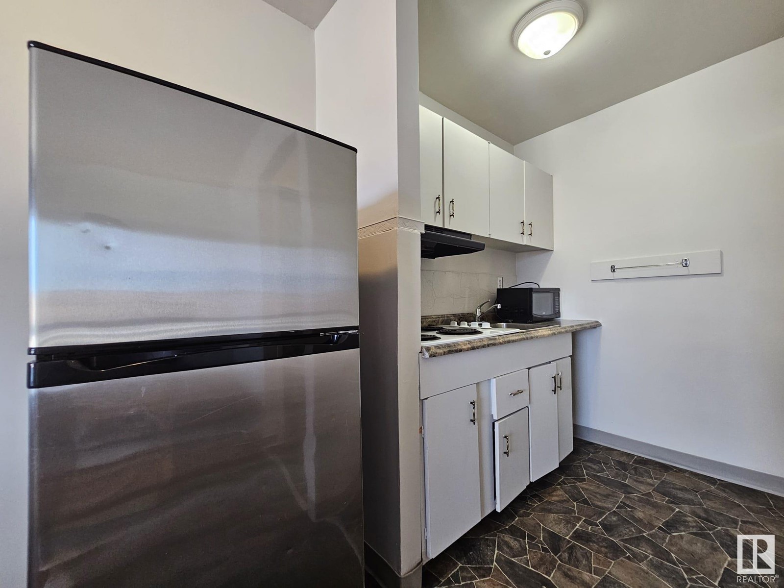 5403 50 Av Property Photo 32
