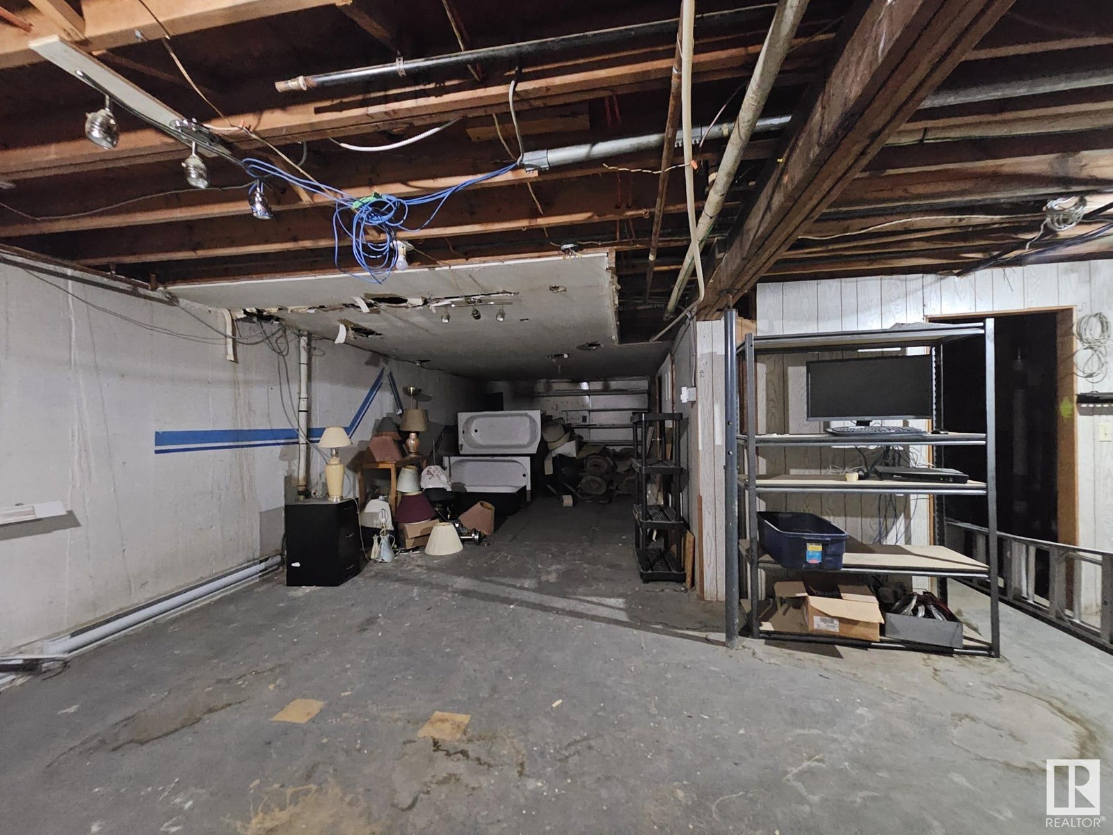 5403 50 Av Property Photo 50