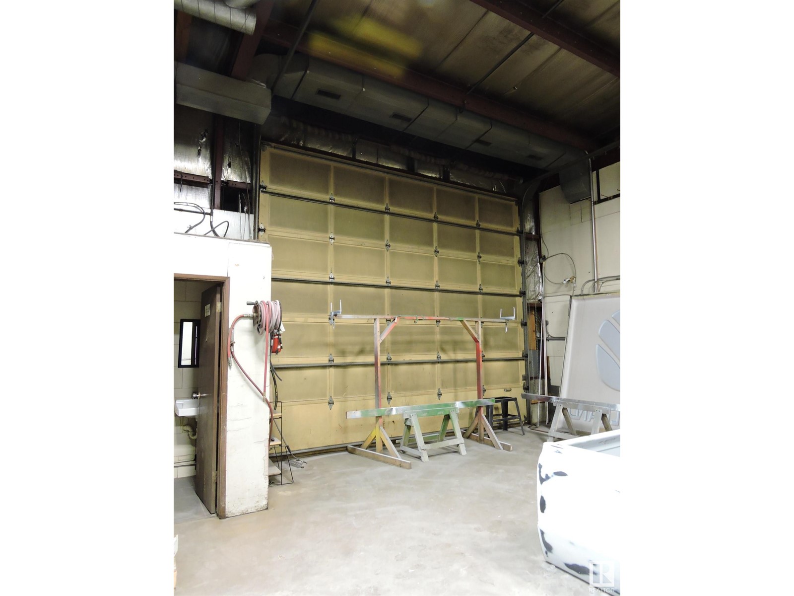 5116 47 Av Property Photo 6
