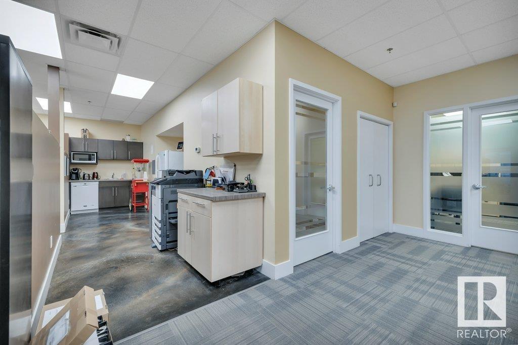 #201 2520 Ellwood Dr Sw Property Photo 29