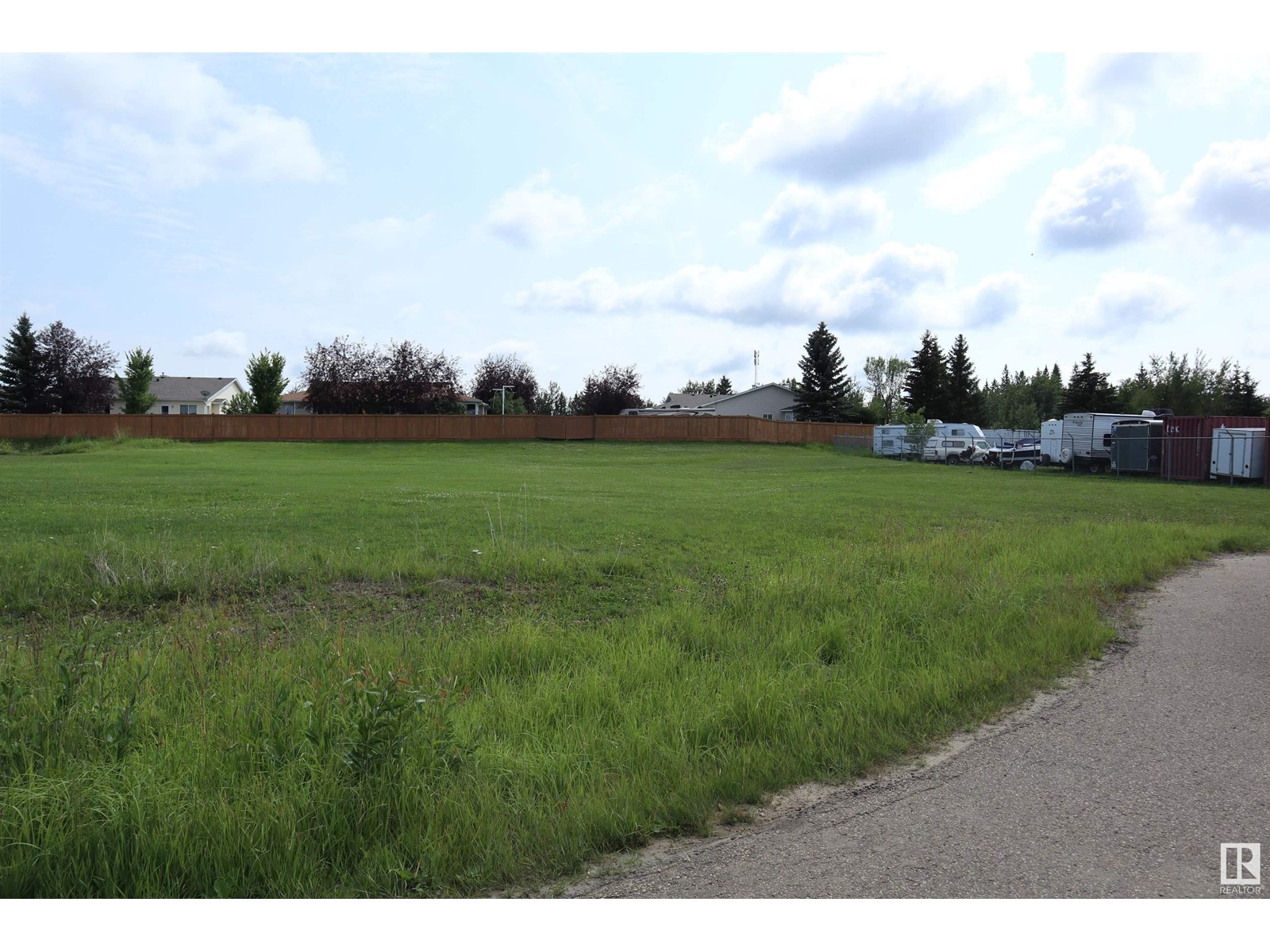 6 Village Creek Cl Property Photo 2