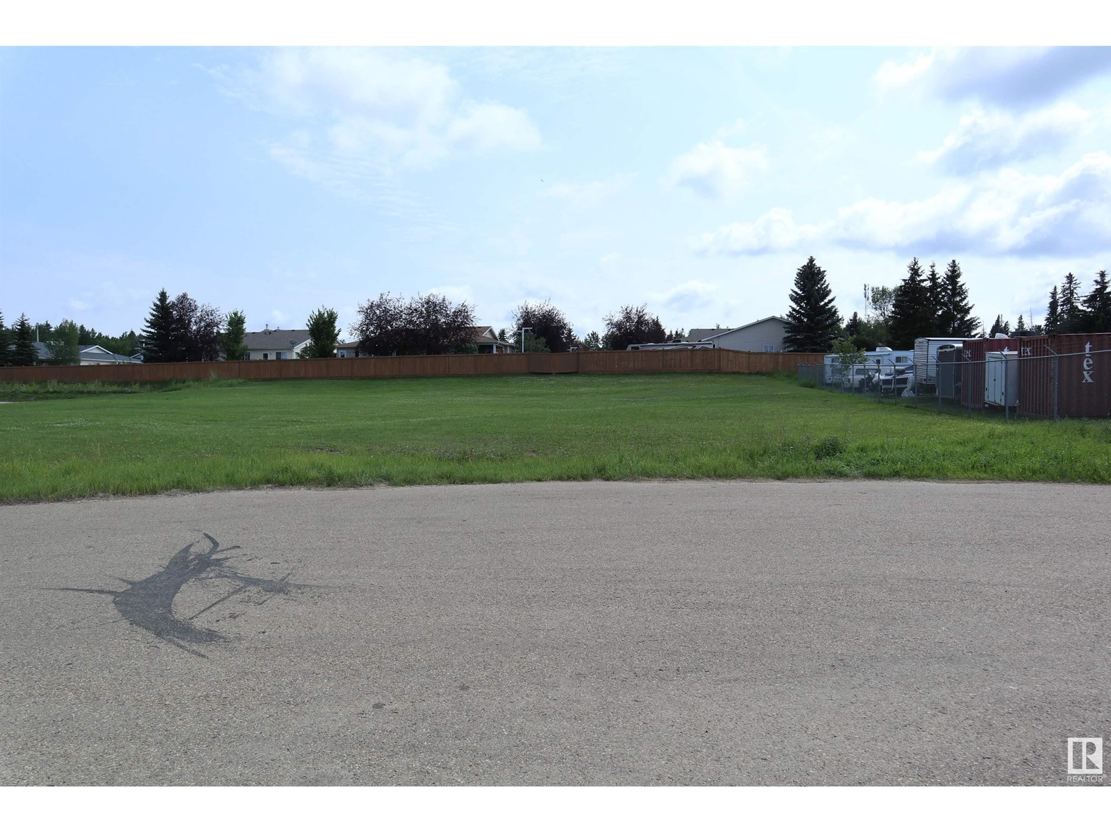 6 Village Creek Cl Property Photo 3