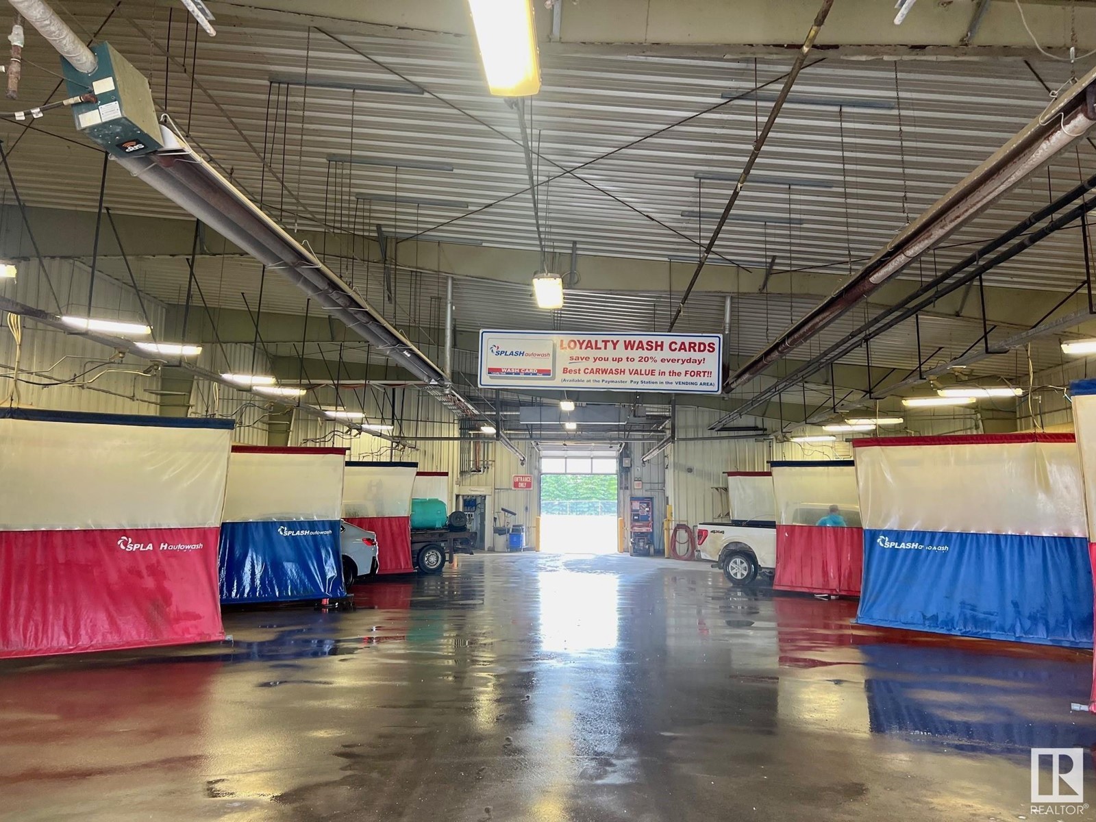 8816 111 St Property Photo 4