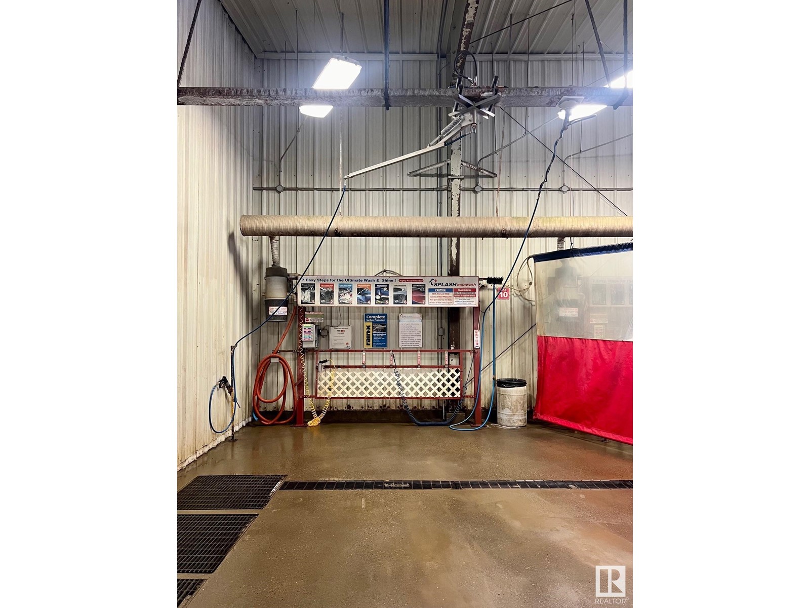 8816 111 St Property Photo 5