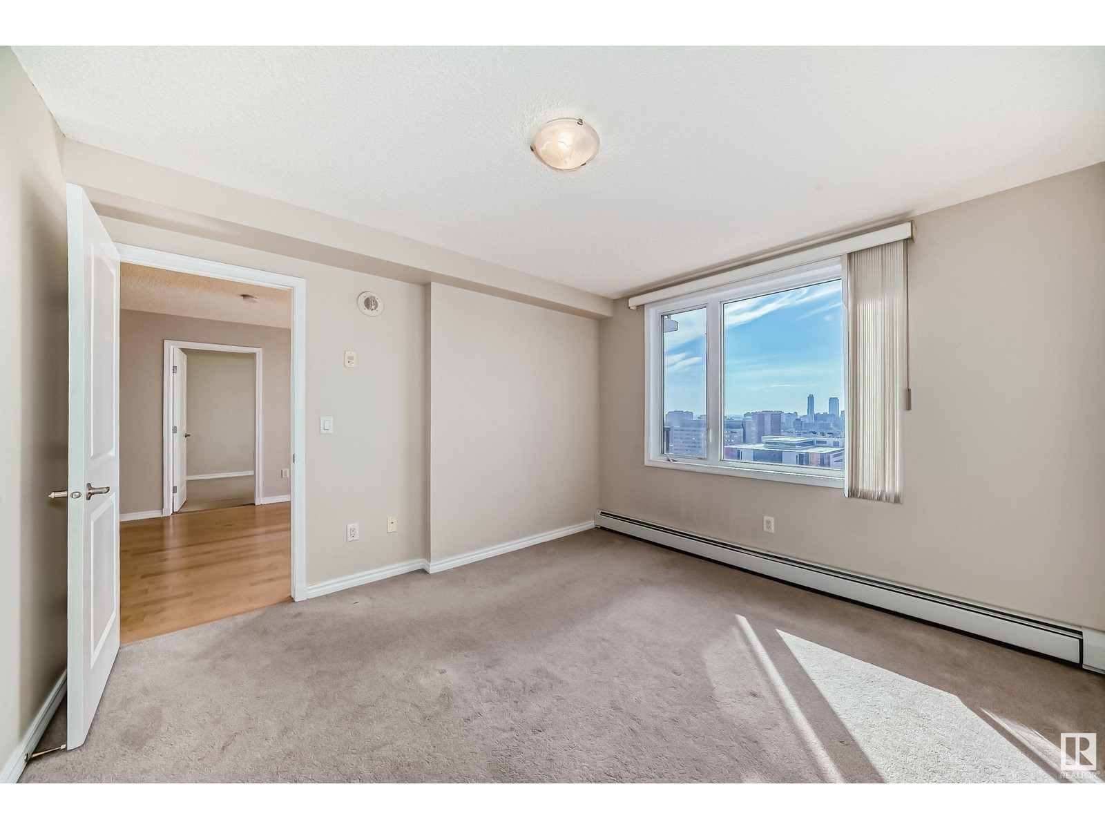 #1703 10303 105 St Nw Property Photo 7