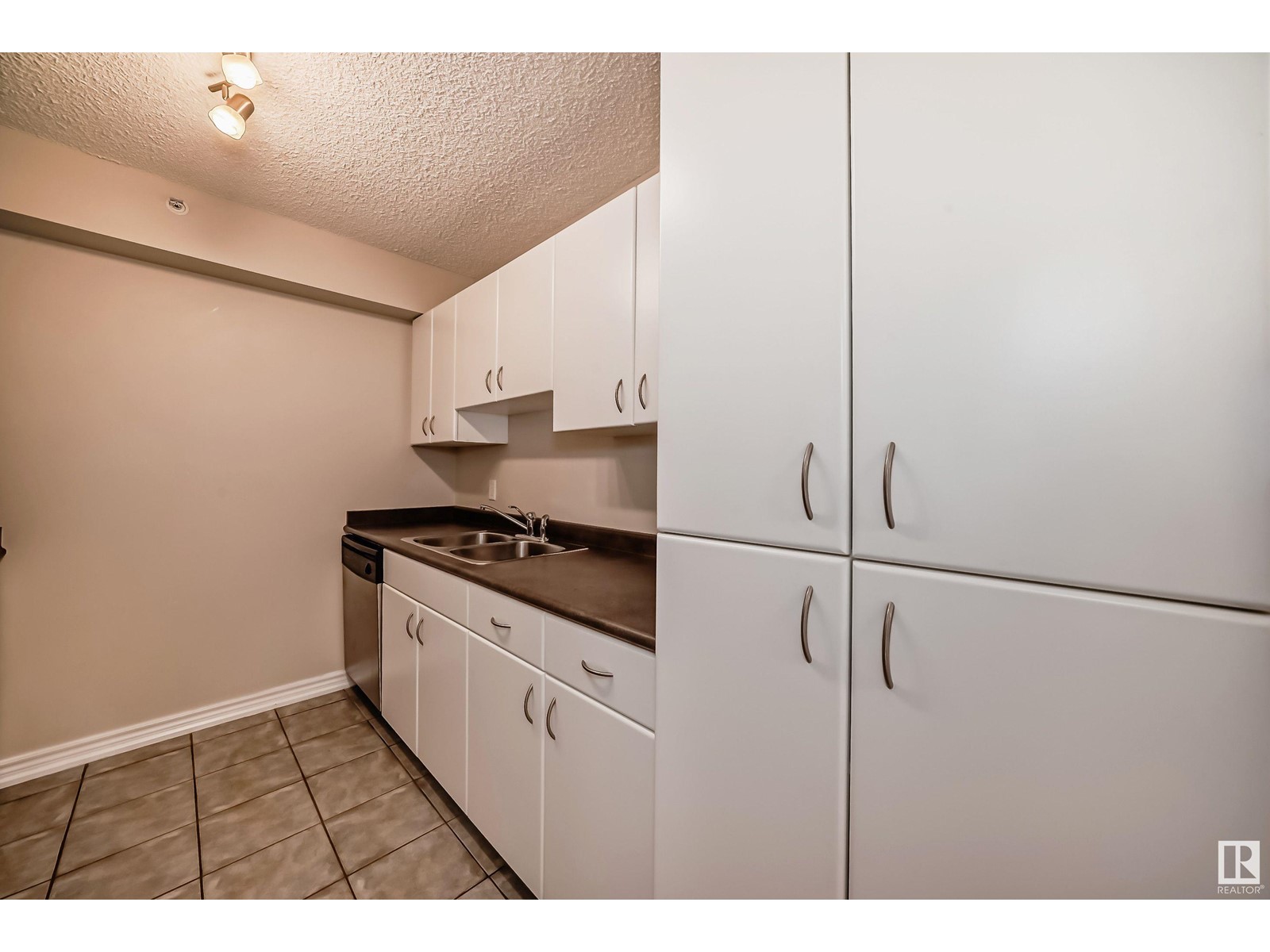 #1703 10303 105 St Nw Property Photo 12