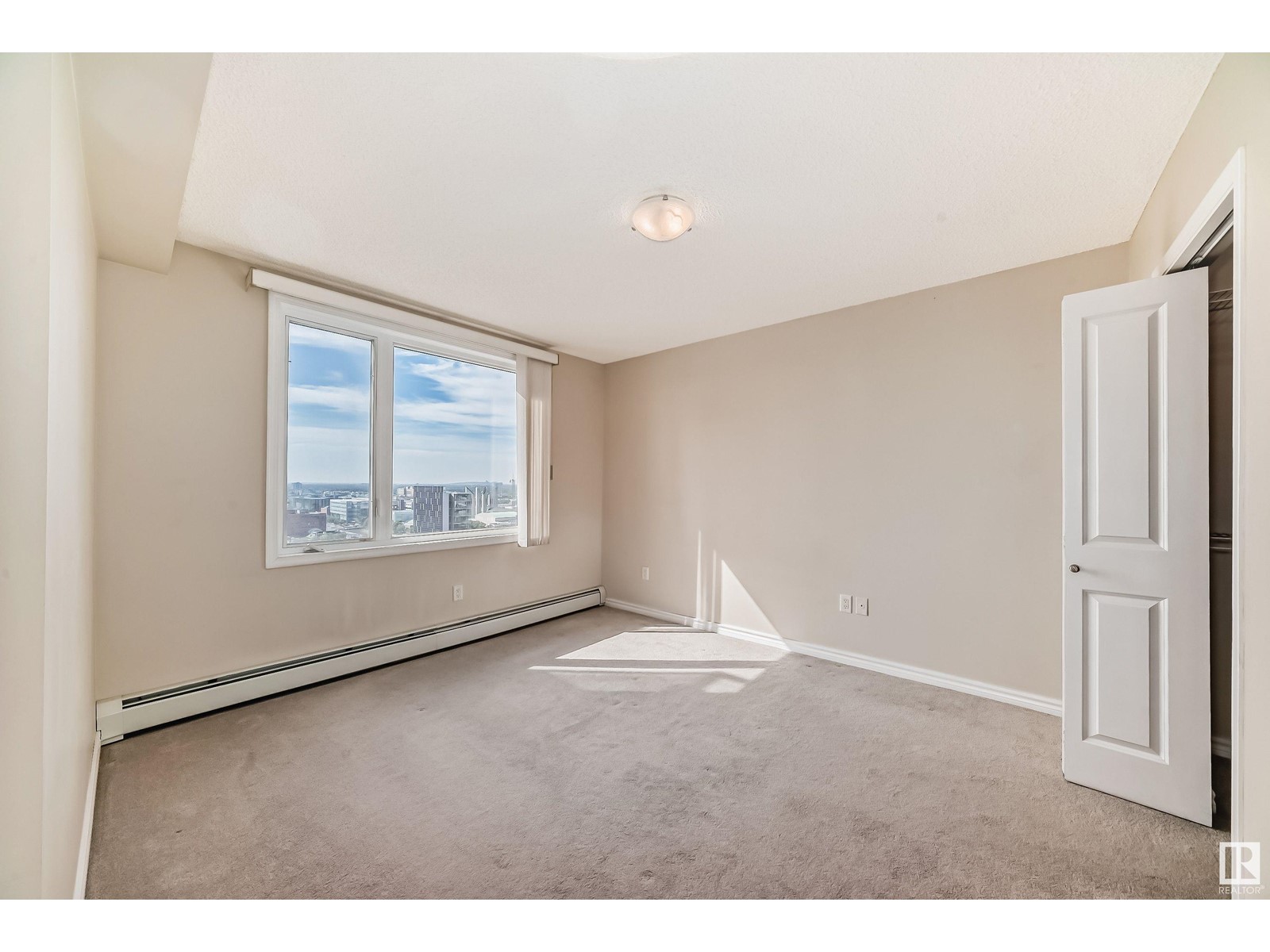 #1703 10303 105 St Nw Property Photo 15