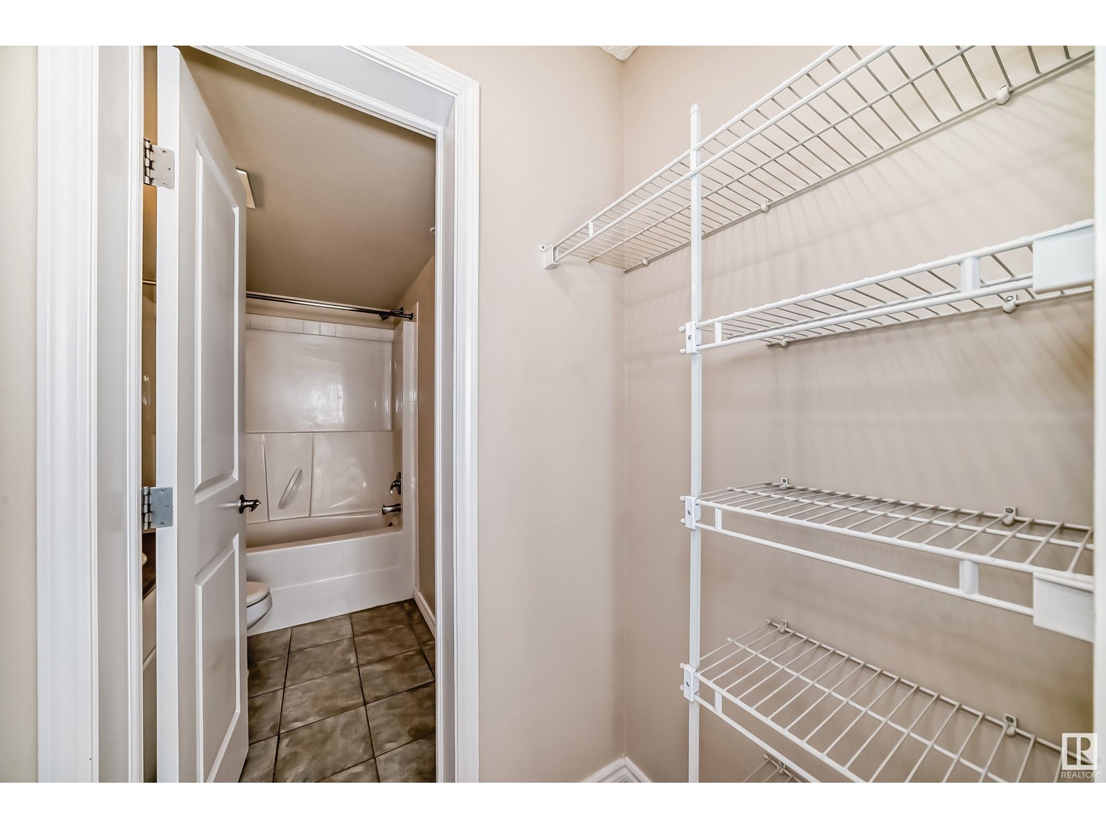 #1703 10303 105 St Nw Property Photo 17