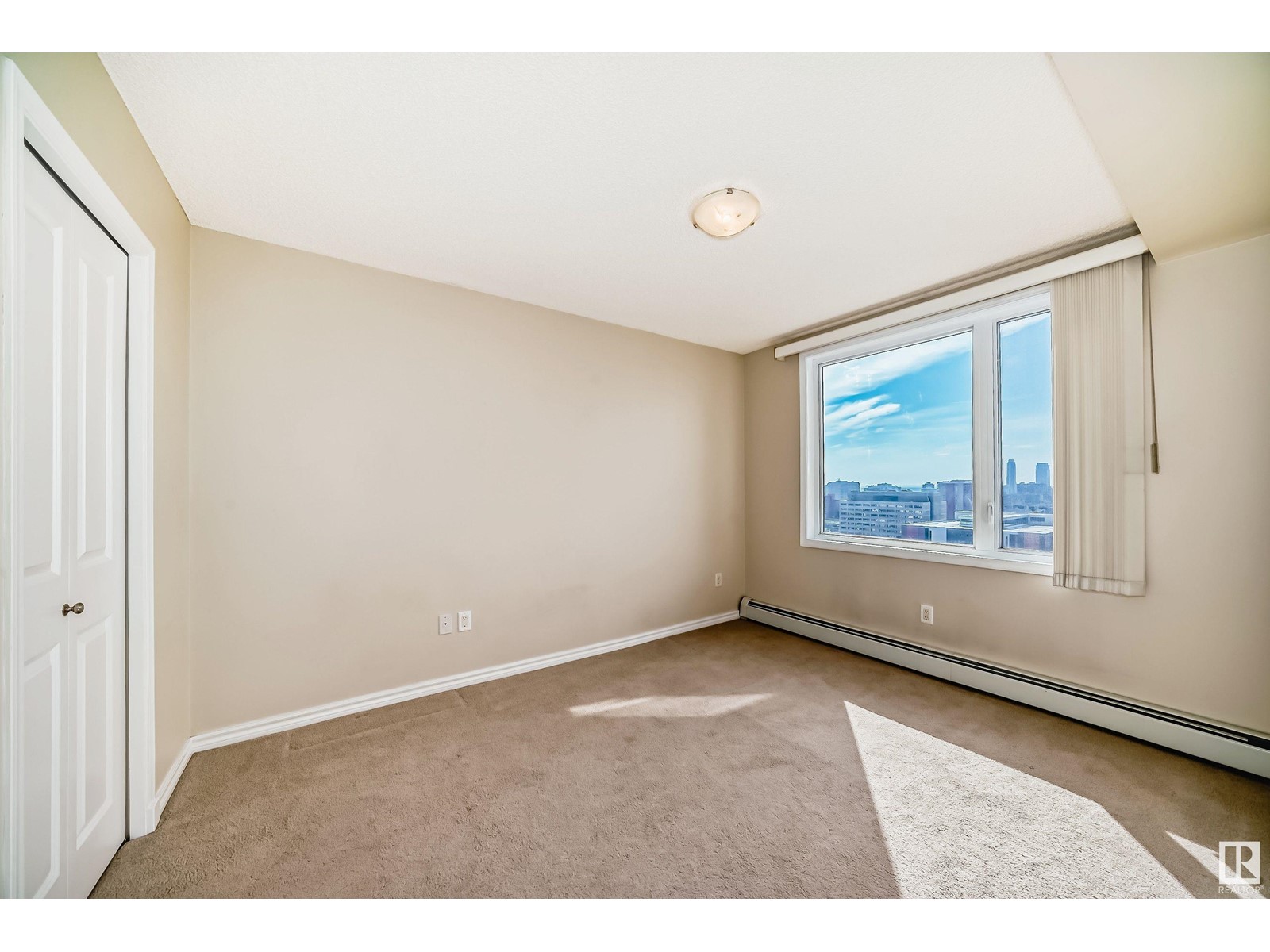 #1703 10303 105 St Nw Property Photo 20