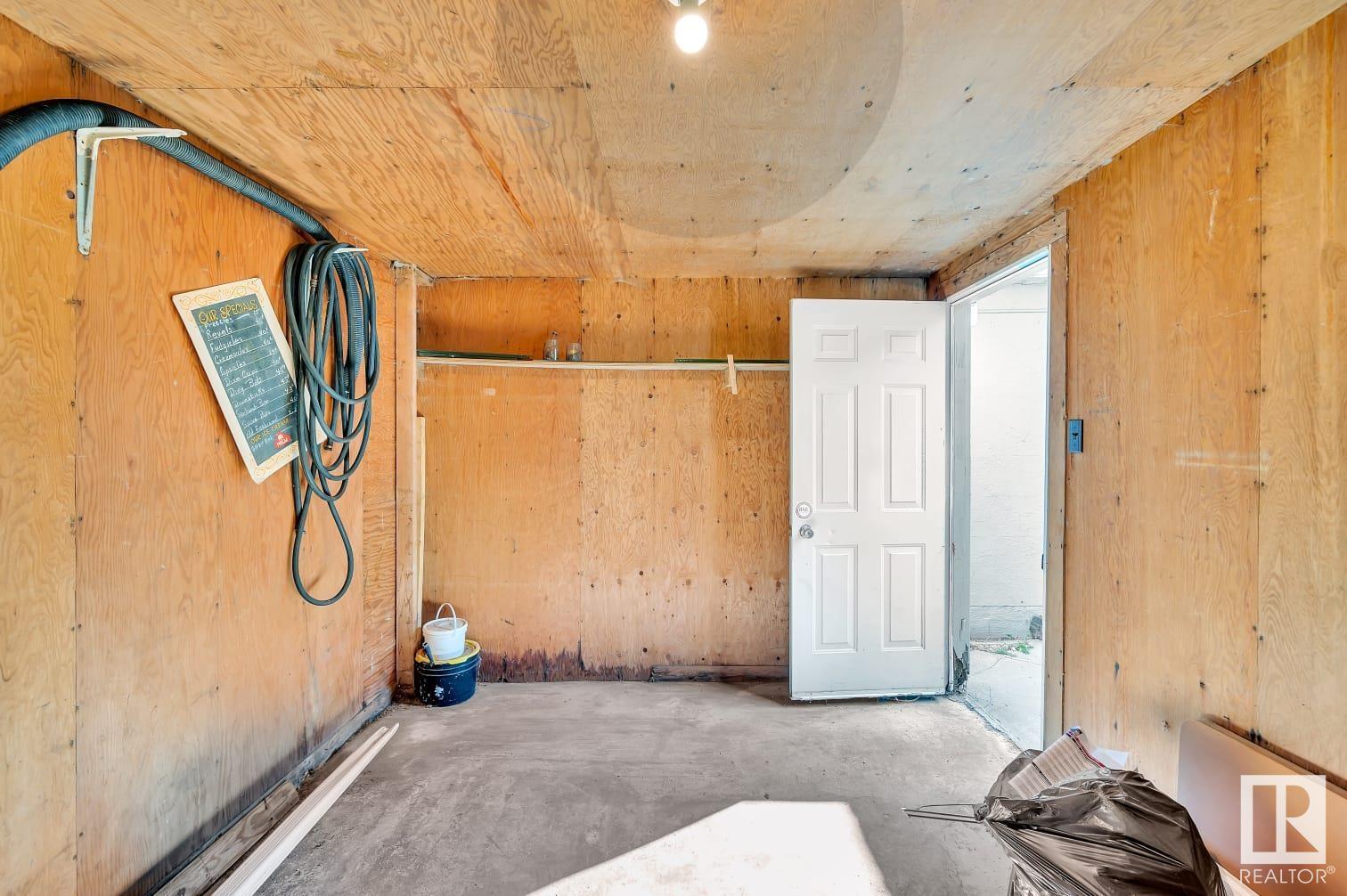 10130 100 Av Property Photo 13