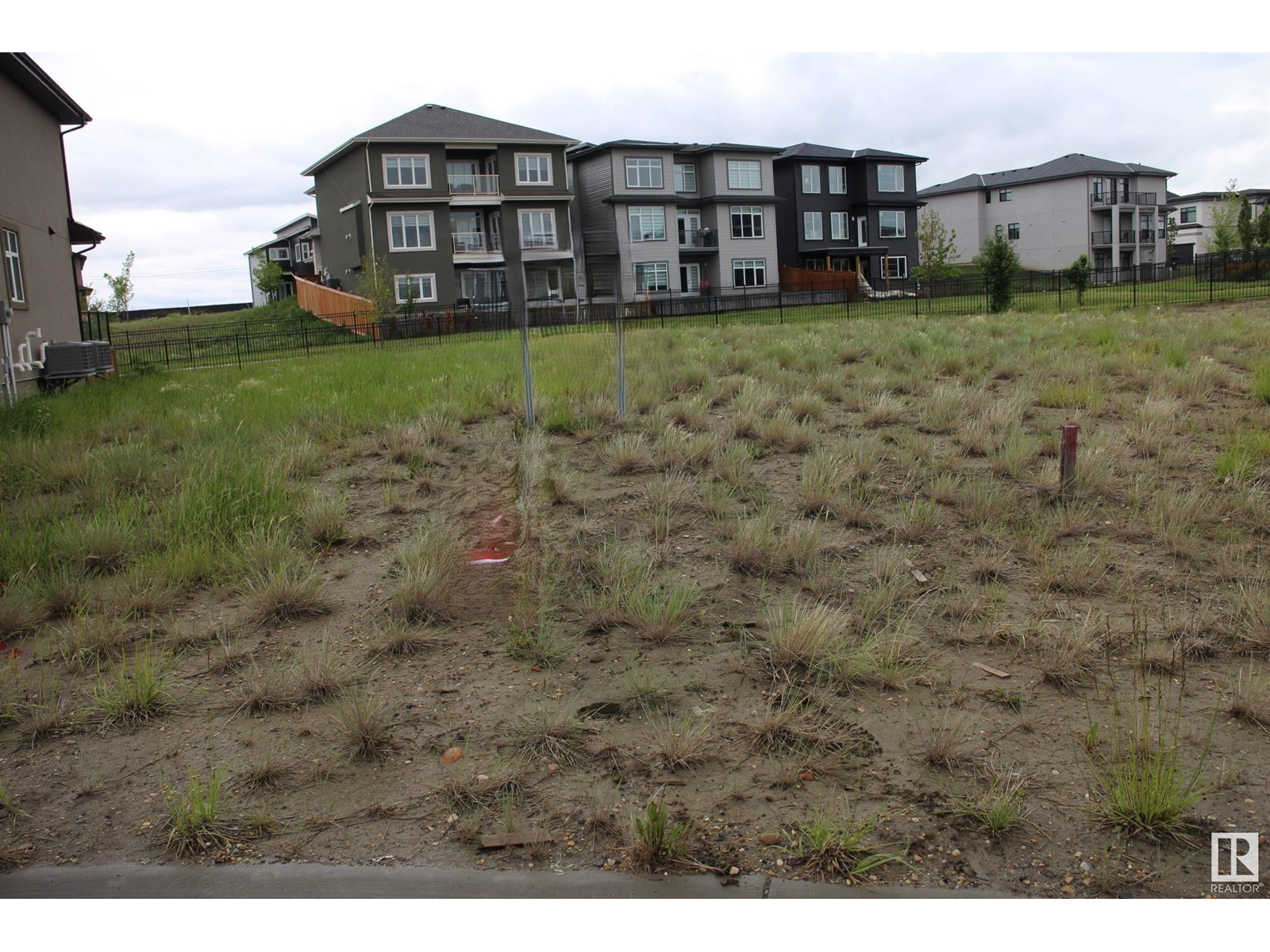3044 59 Av Property Photo 8