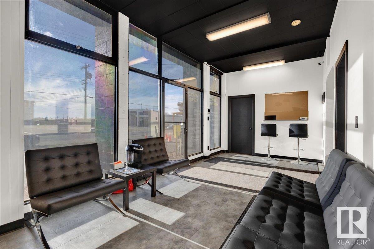 9508 62 Av Nw Property Photo 8