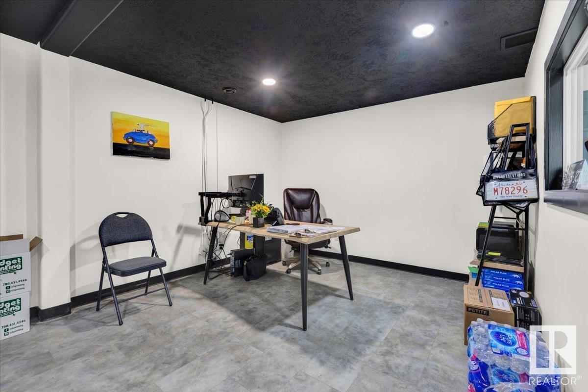 9508 62 Av Nw Property Photo 17