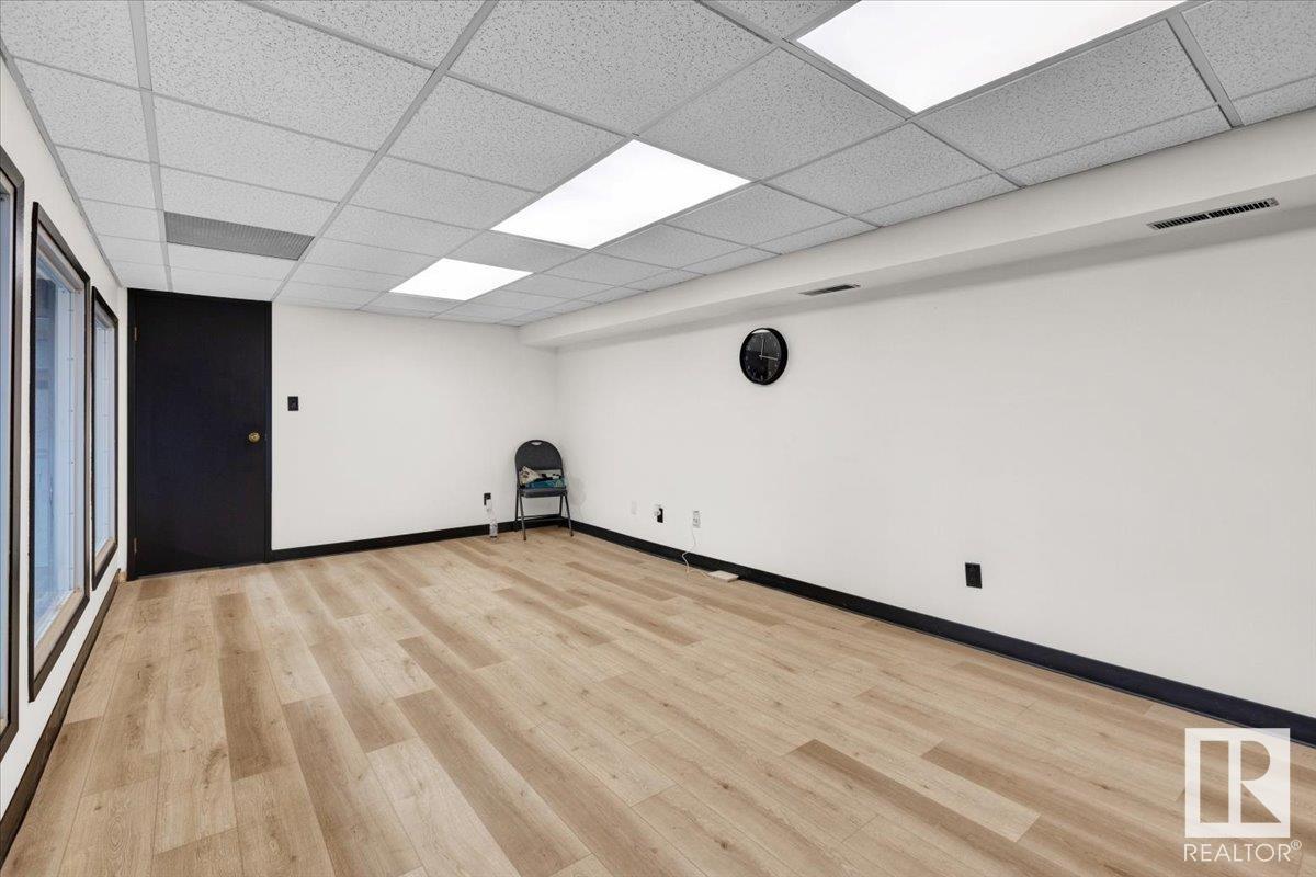 9508 62 Av Nw Property Photo 32