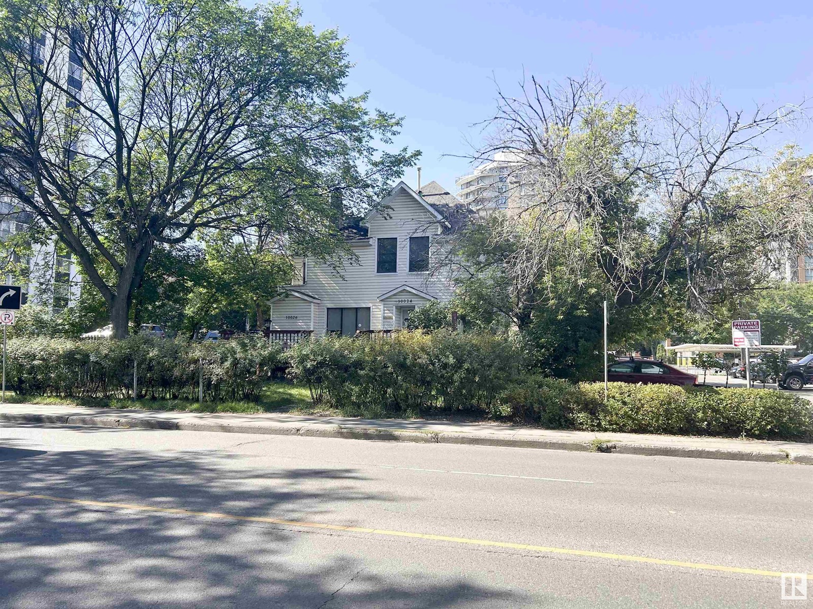 10024 116 St Nw Property Photo