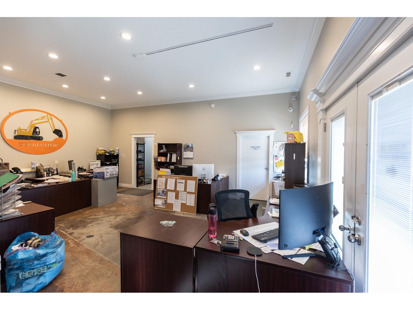 12020 28 St Ne Property Photo 5