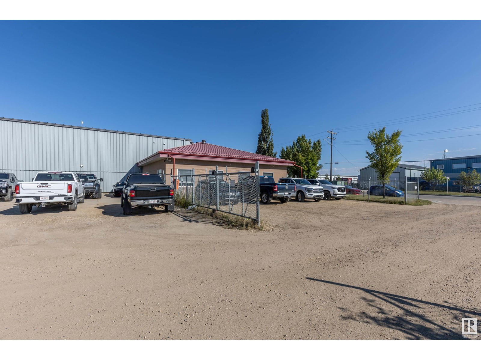 12020 28 St Ne Property Photo 25