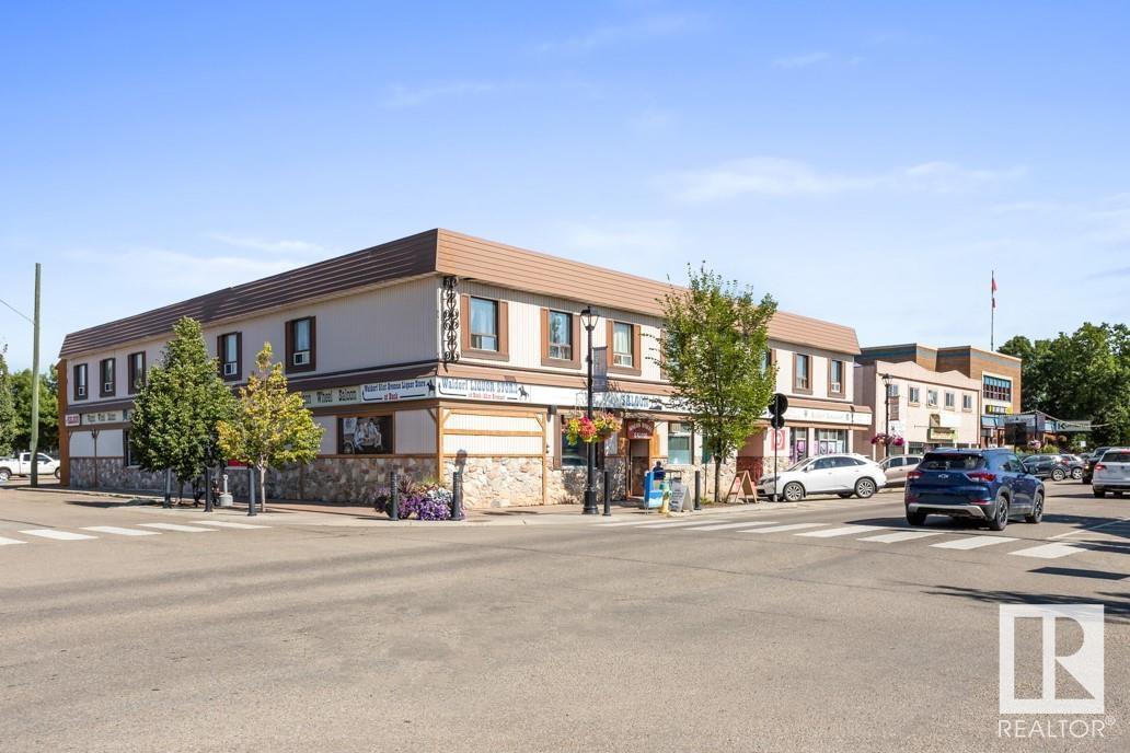 4820 50 Av Property Photo 1