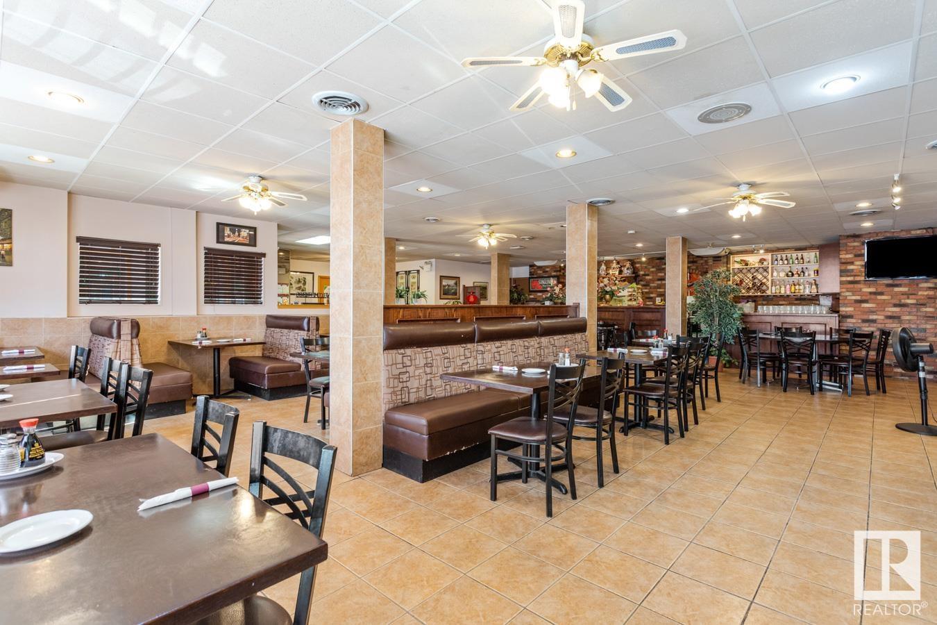 4820 50 Av Property Photo 8