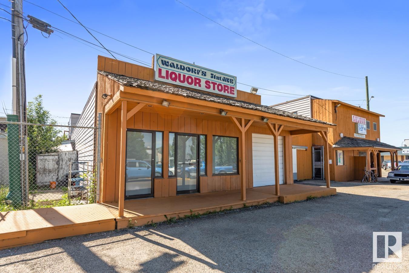4820 50 Av Property Photo 19