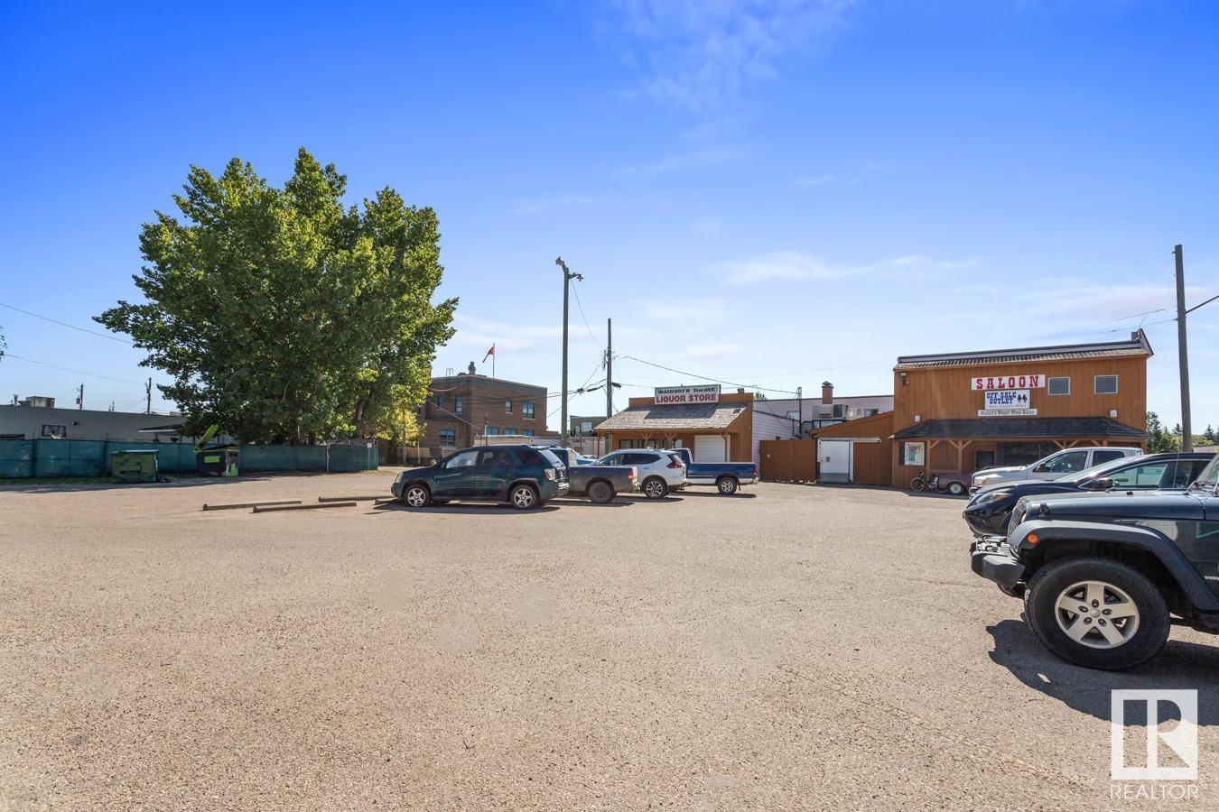 4820 50 Av Property Photo 23