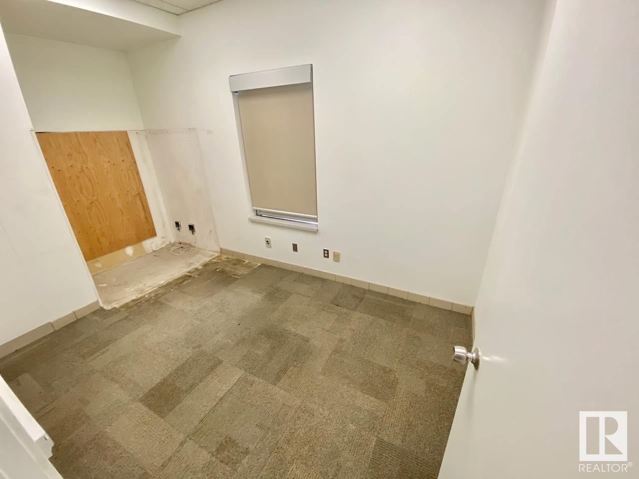 5103 3 St Property Photo 14