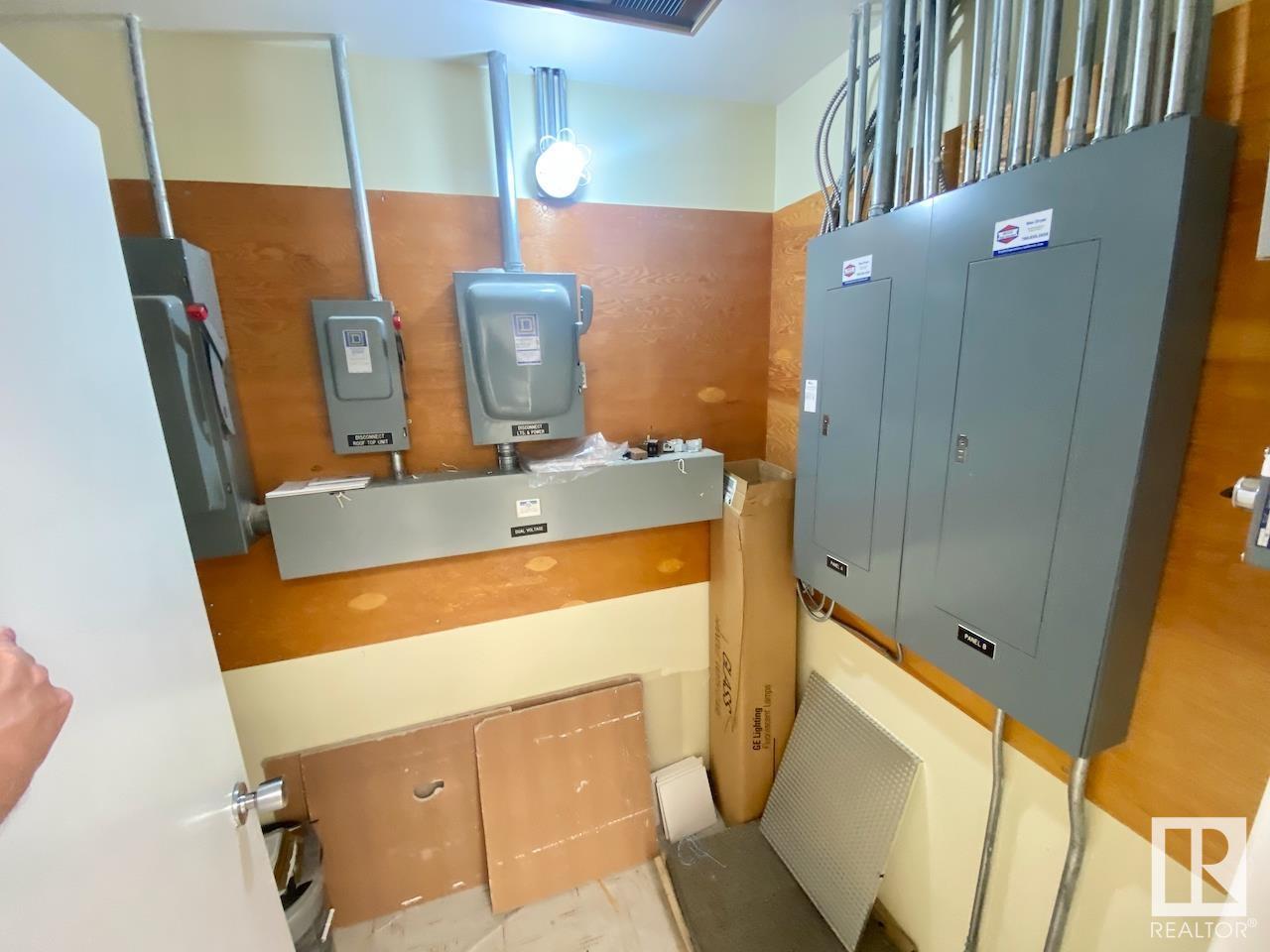 5103 3 St Property Photo 27
