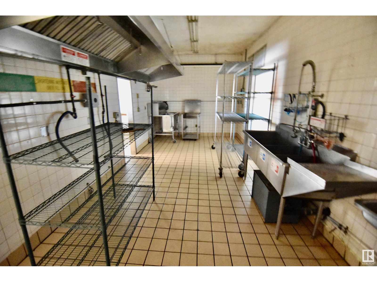 4502 50 Av Property Photo 8