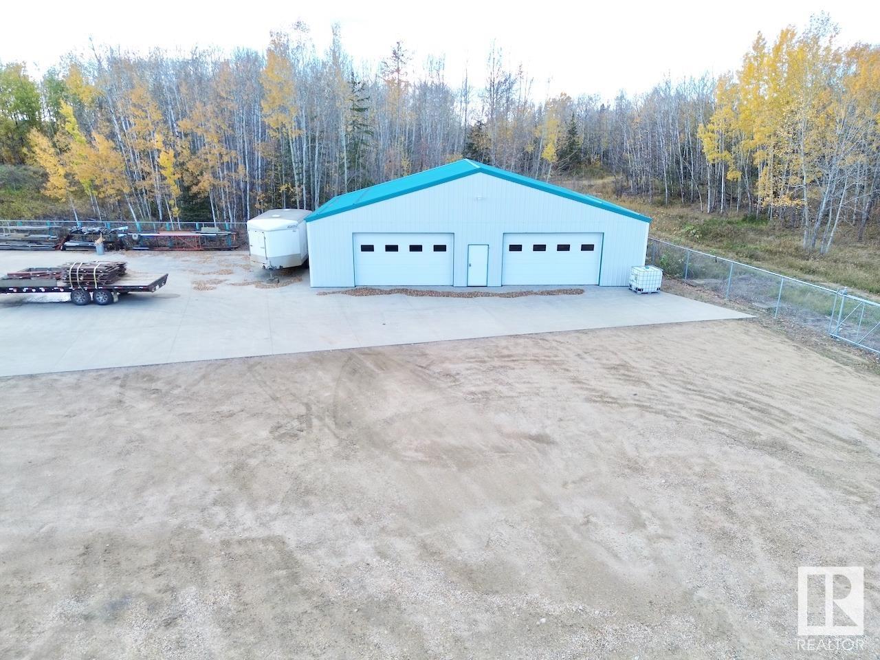 3705 53 St Property Photo 9