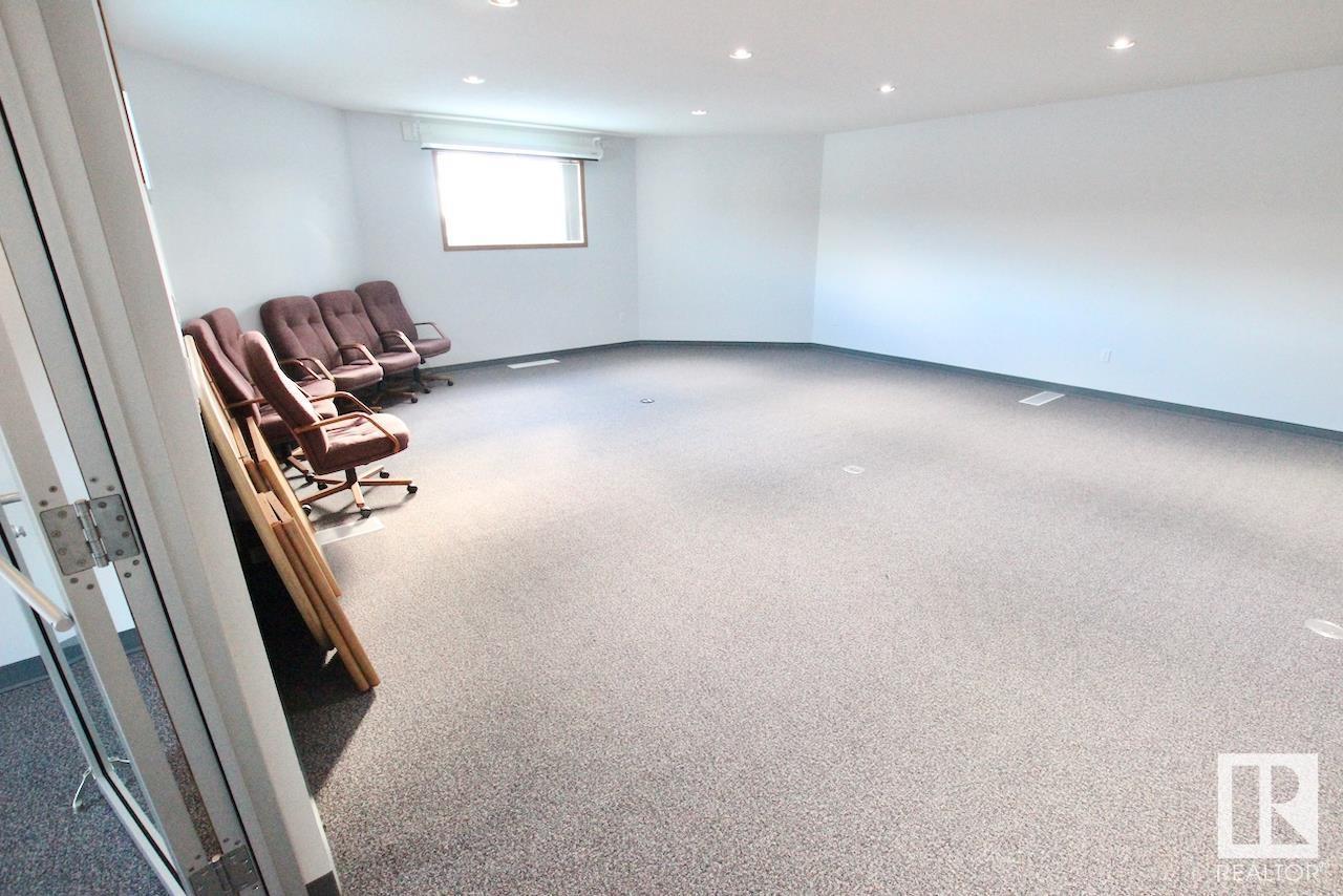 3705 53 St Property Photo 16