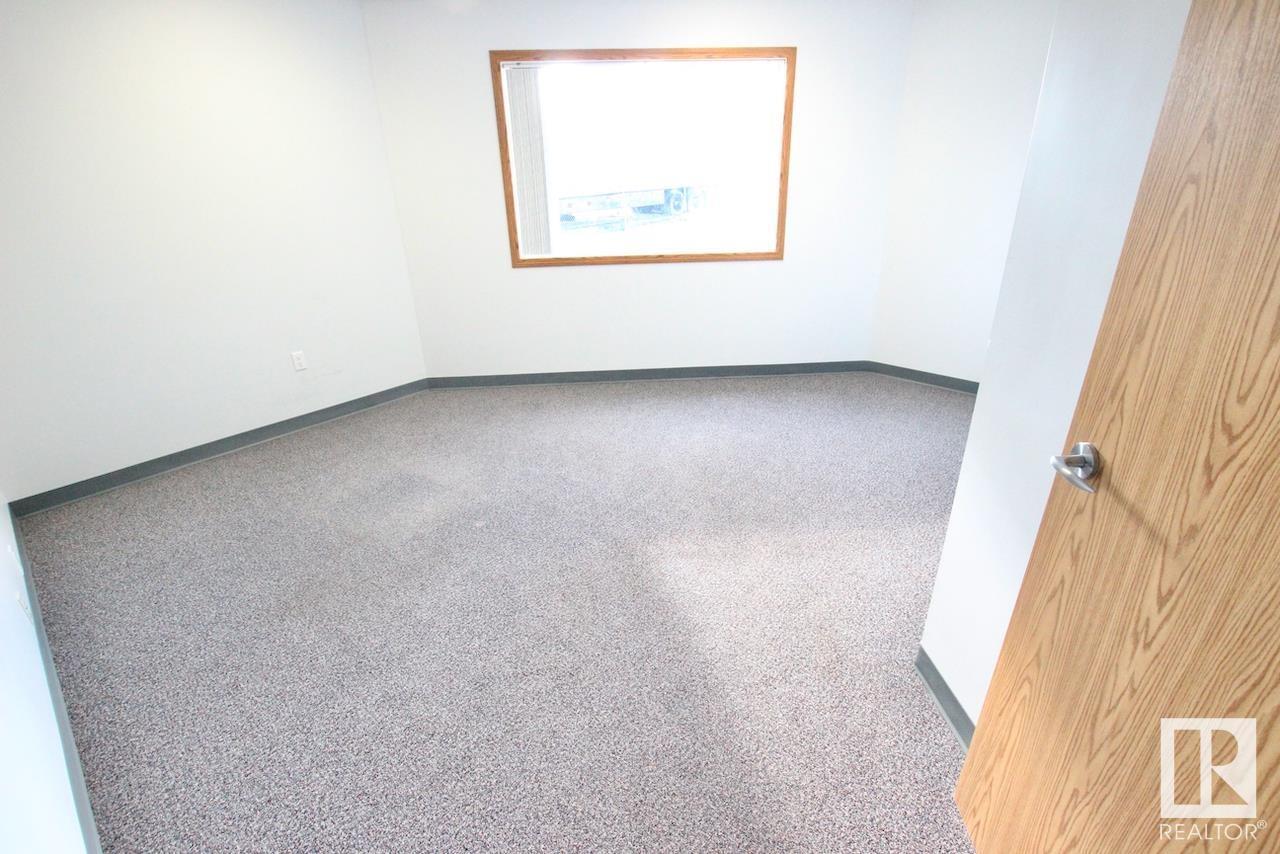 3705 53 St Property Photo 35