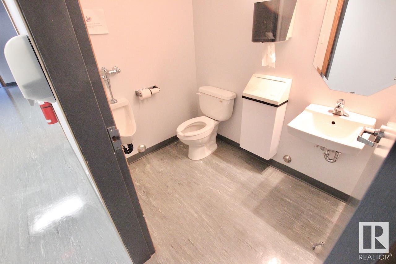 3705 53 St Property Photo 38