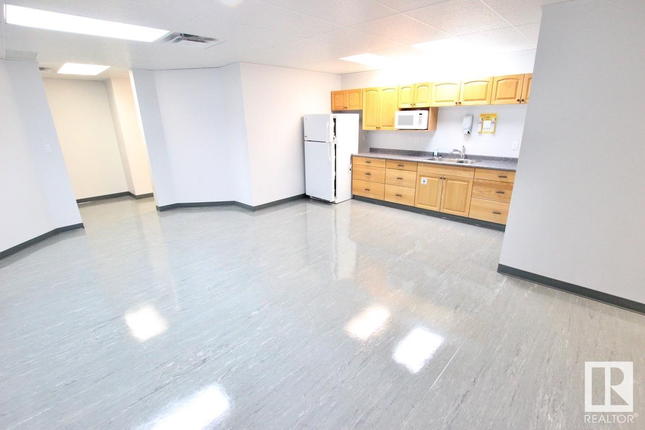 3705 53 St Property Photo 47
