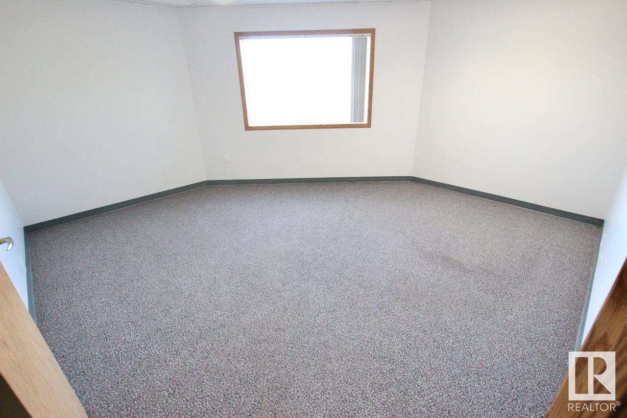 3705 53 St Property Photo 54