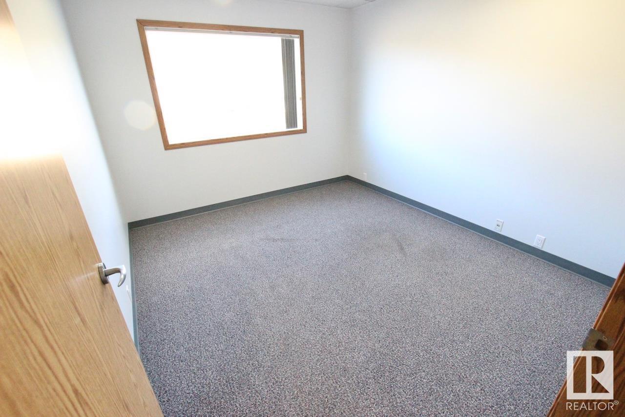 3705 53 St Property Photo 55