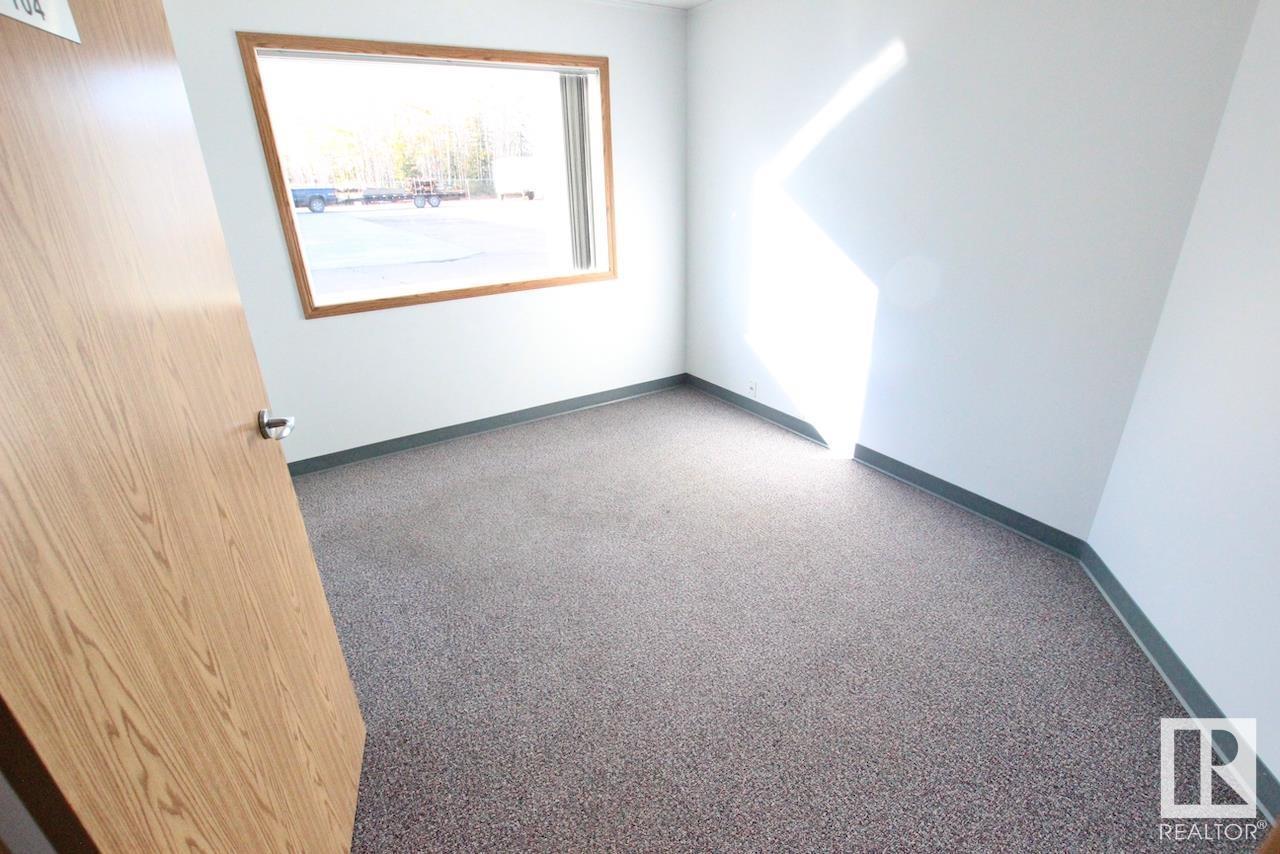 3705 53 St Property Photo 65