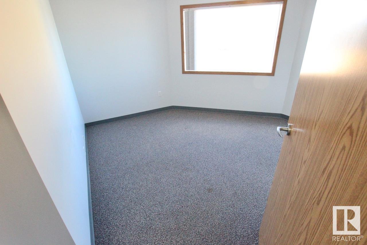 3705 53 St Property Photo 66