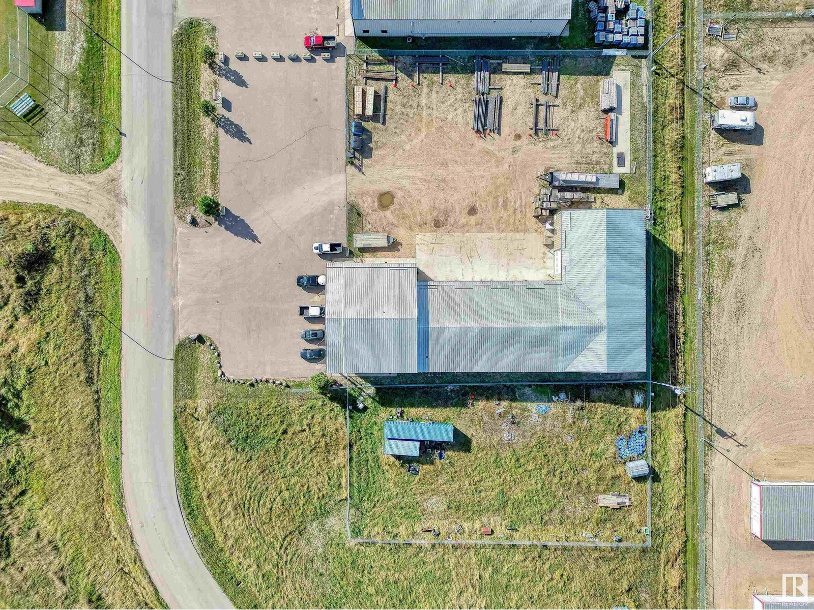 5807 47 Av Property Photo 10