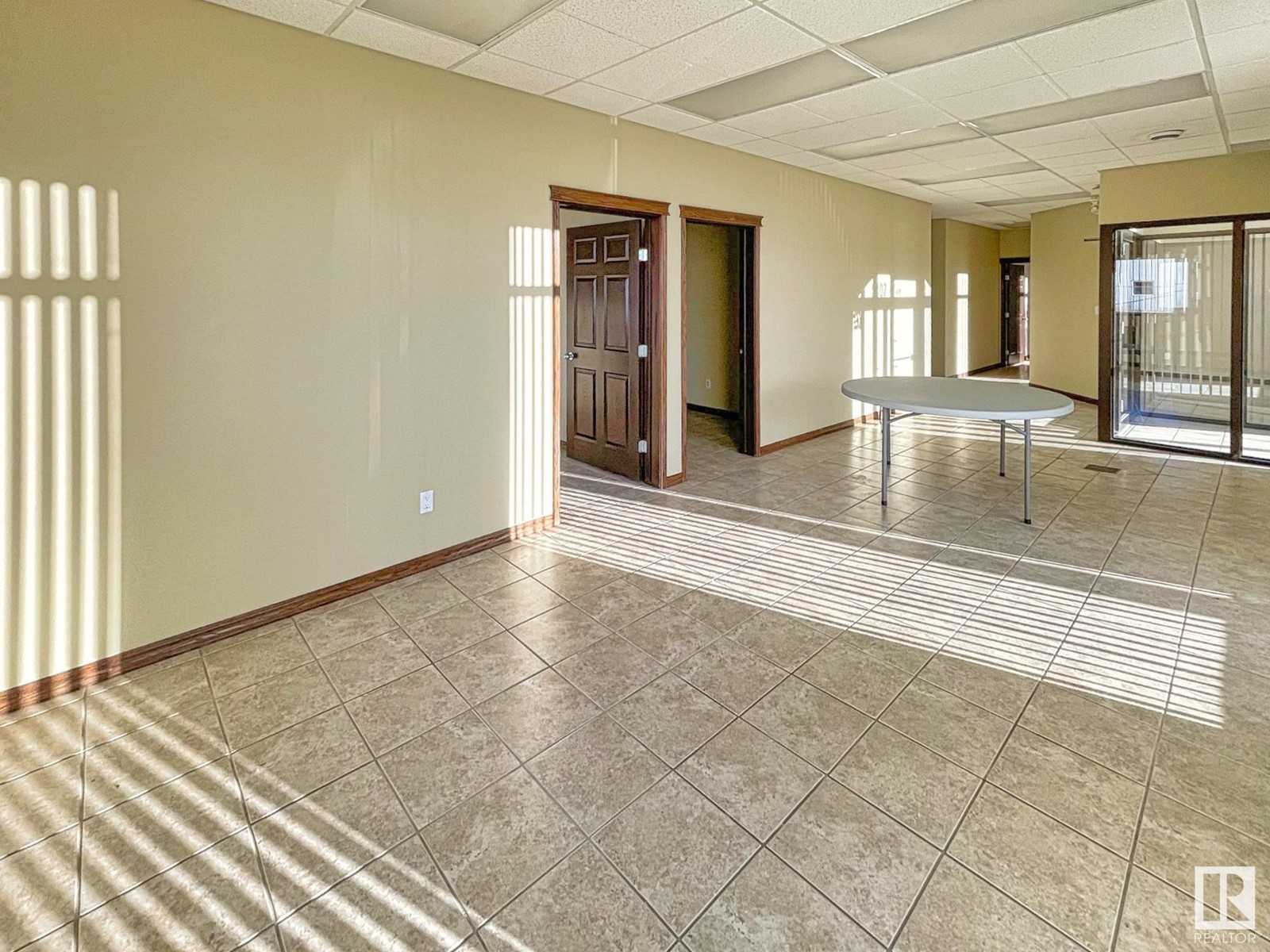 5807 47 Av Property Photo 19