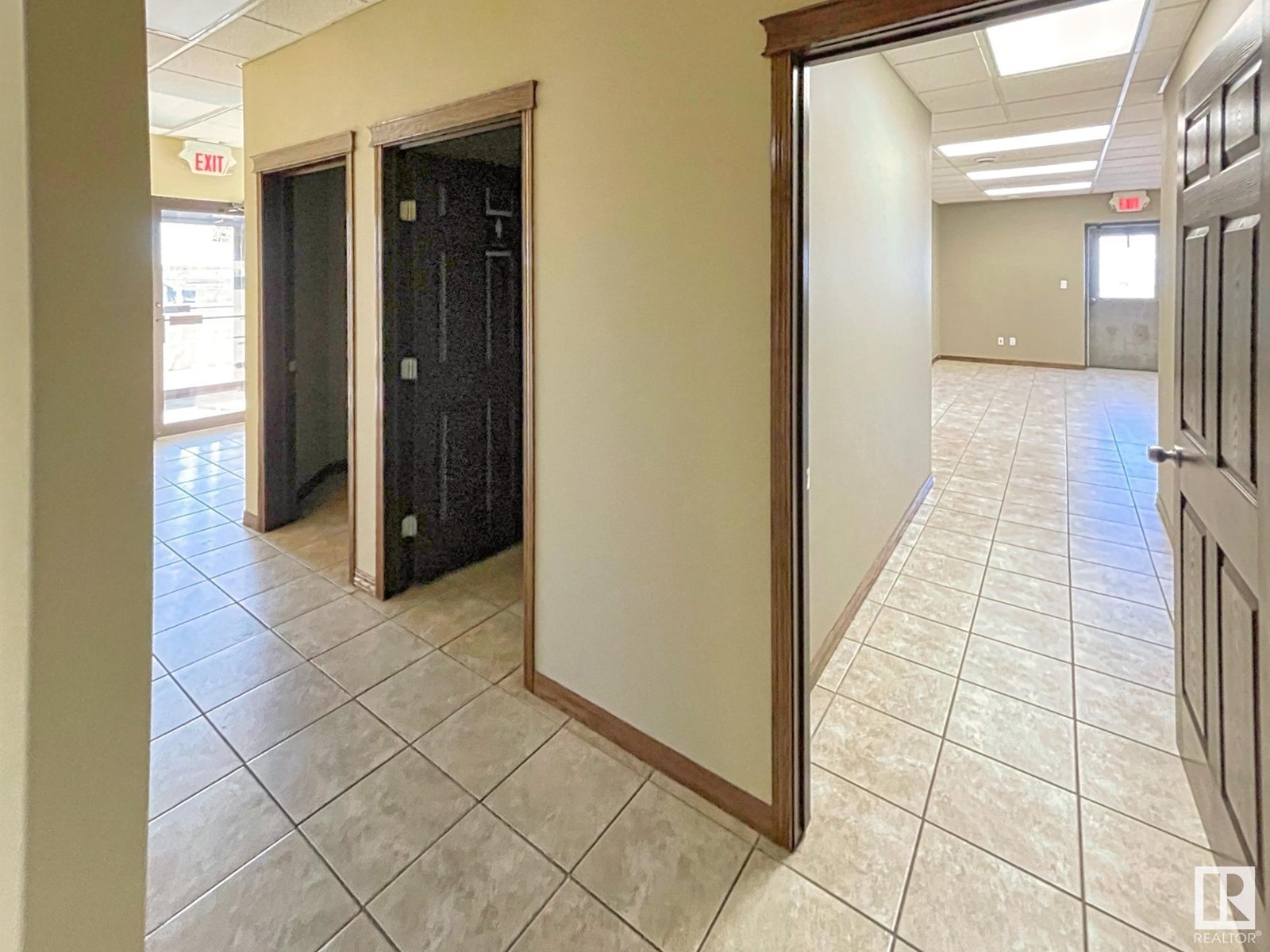5807 47 Av Property Photo 29