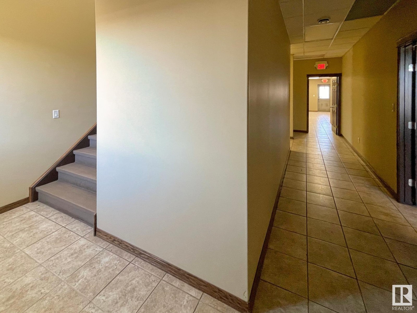 5807 47 Av Property Photo 31