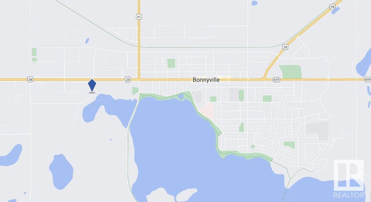 5807 47 Av Property Photo 57