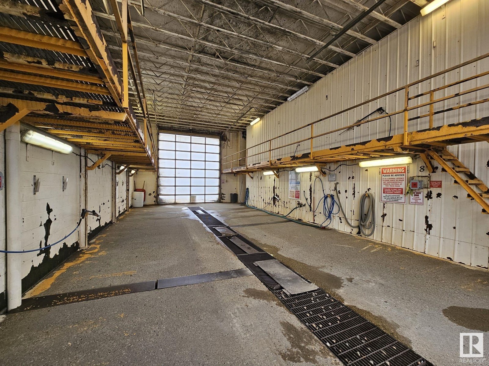 5533 Industrial Rd Property Photo 23