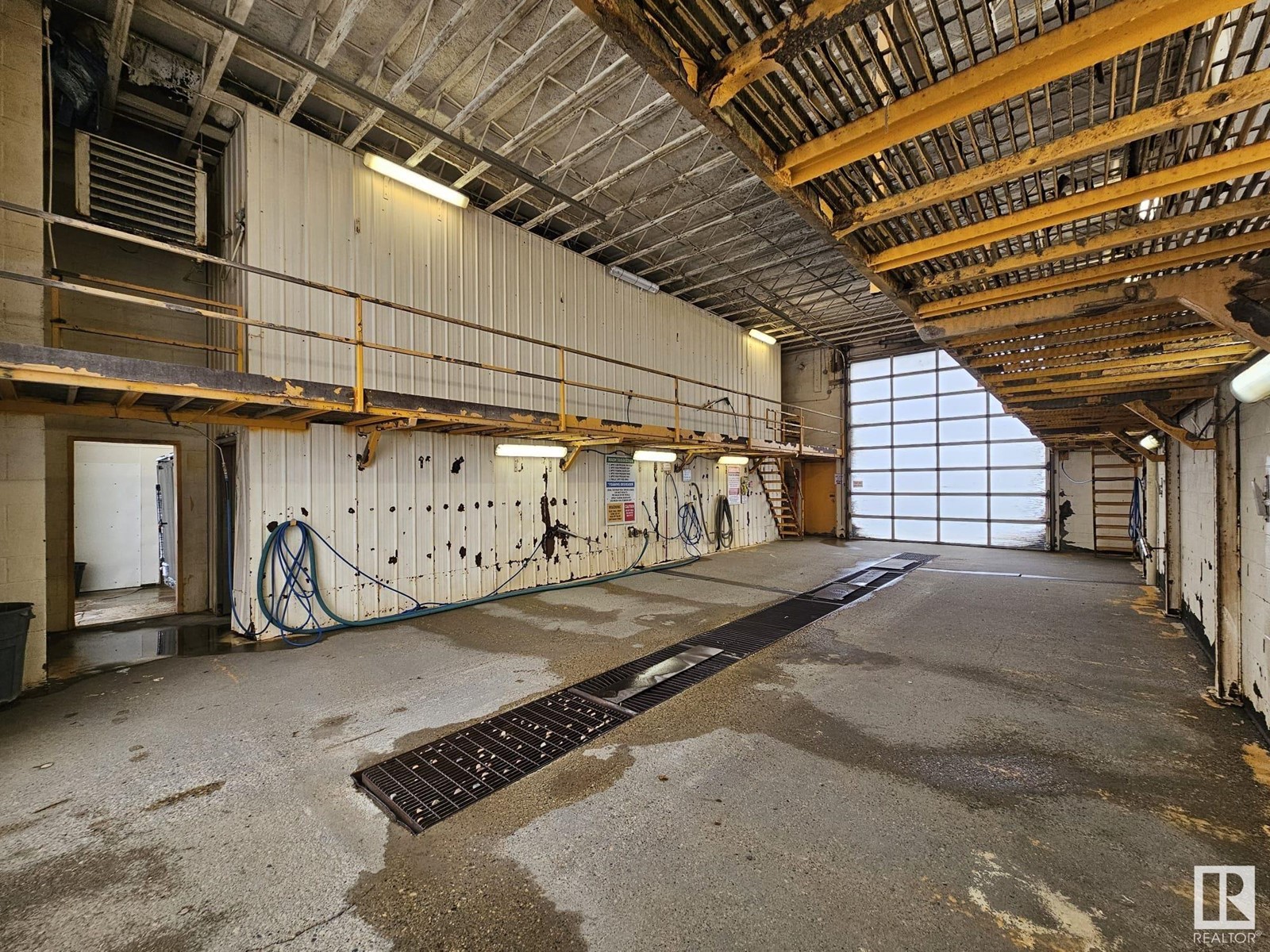 5533 Industrial Rd Property Photo 24