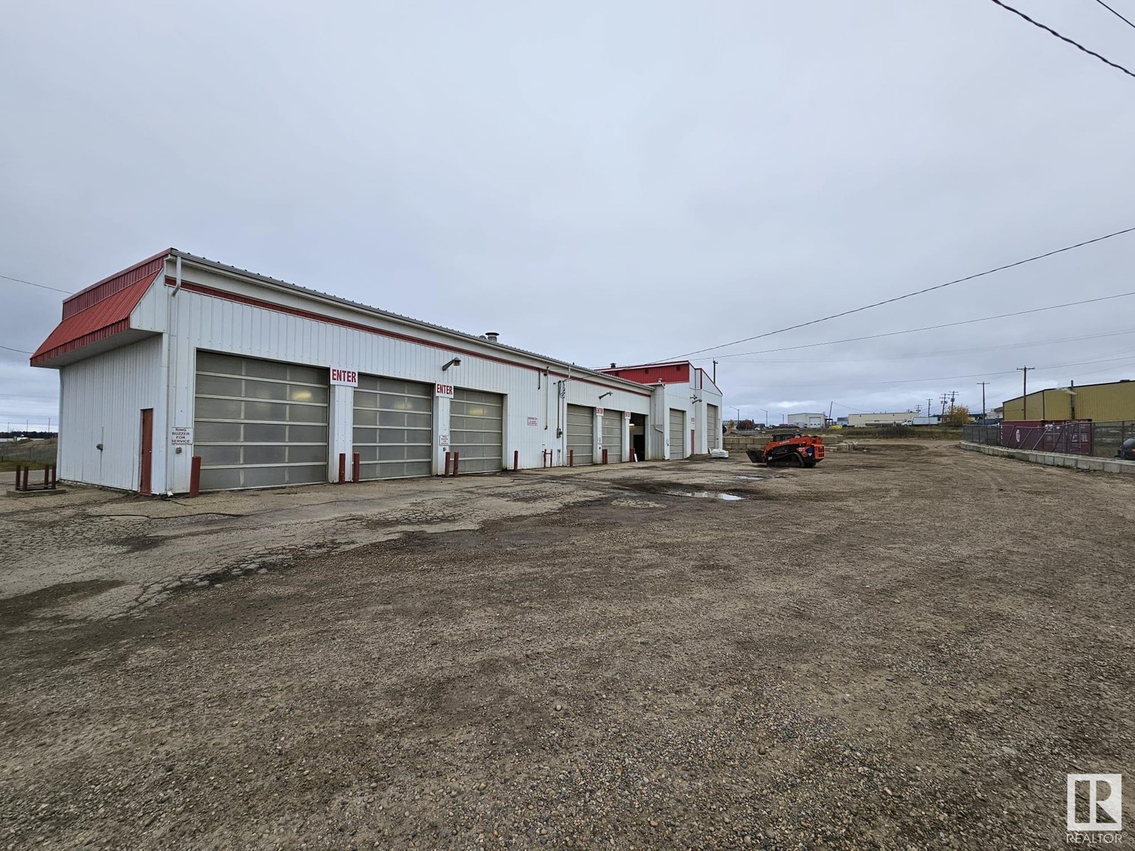 5533 Industrial Rd Property Photo 30