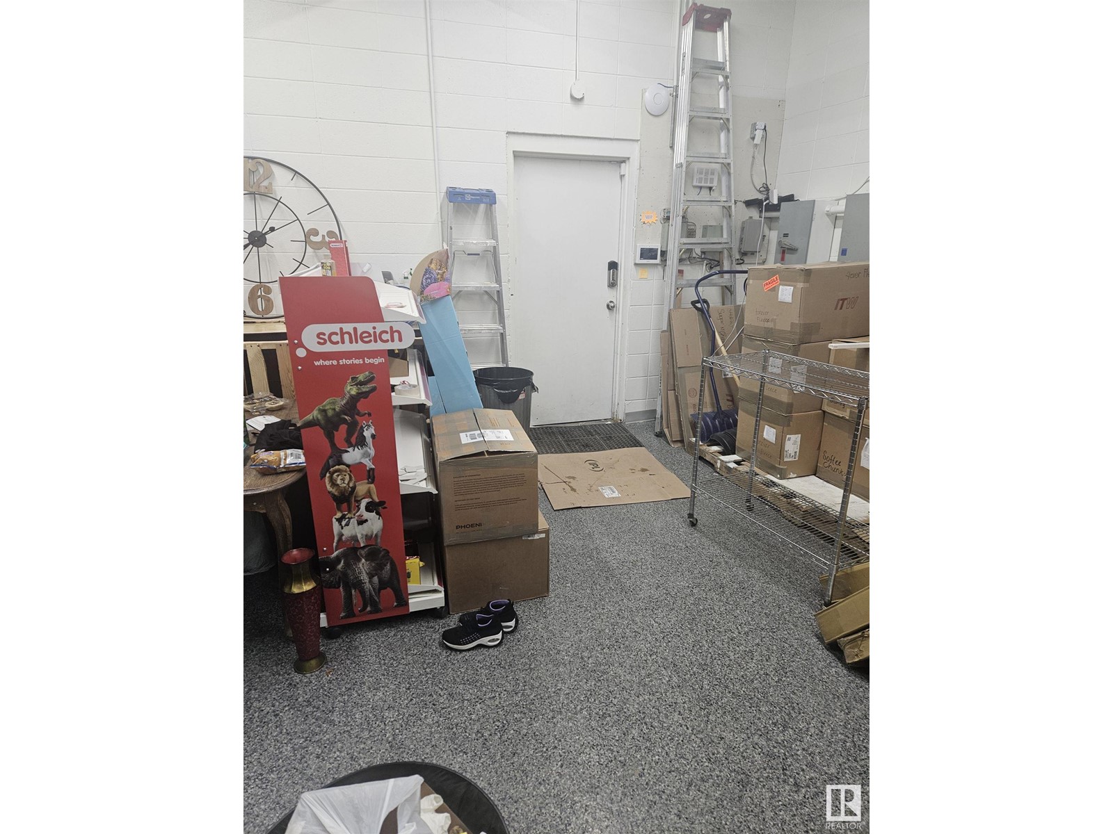 5108 50 Av Property Photo 22