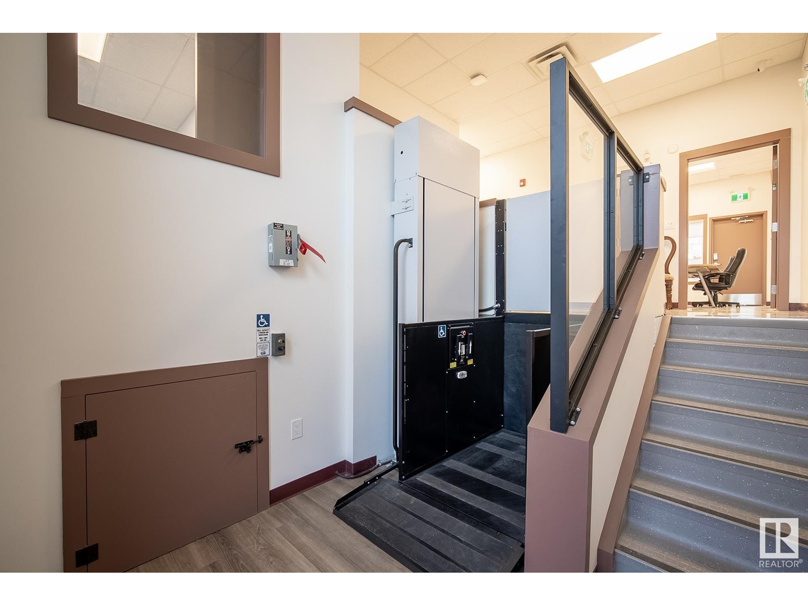 6410 104 St Nw Property Photo 7