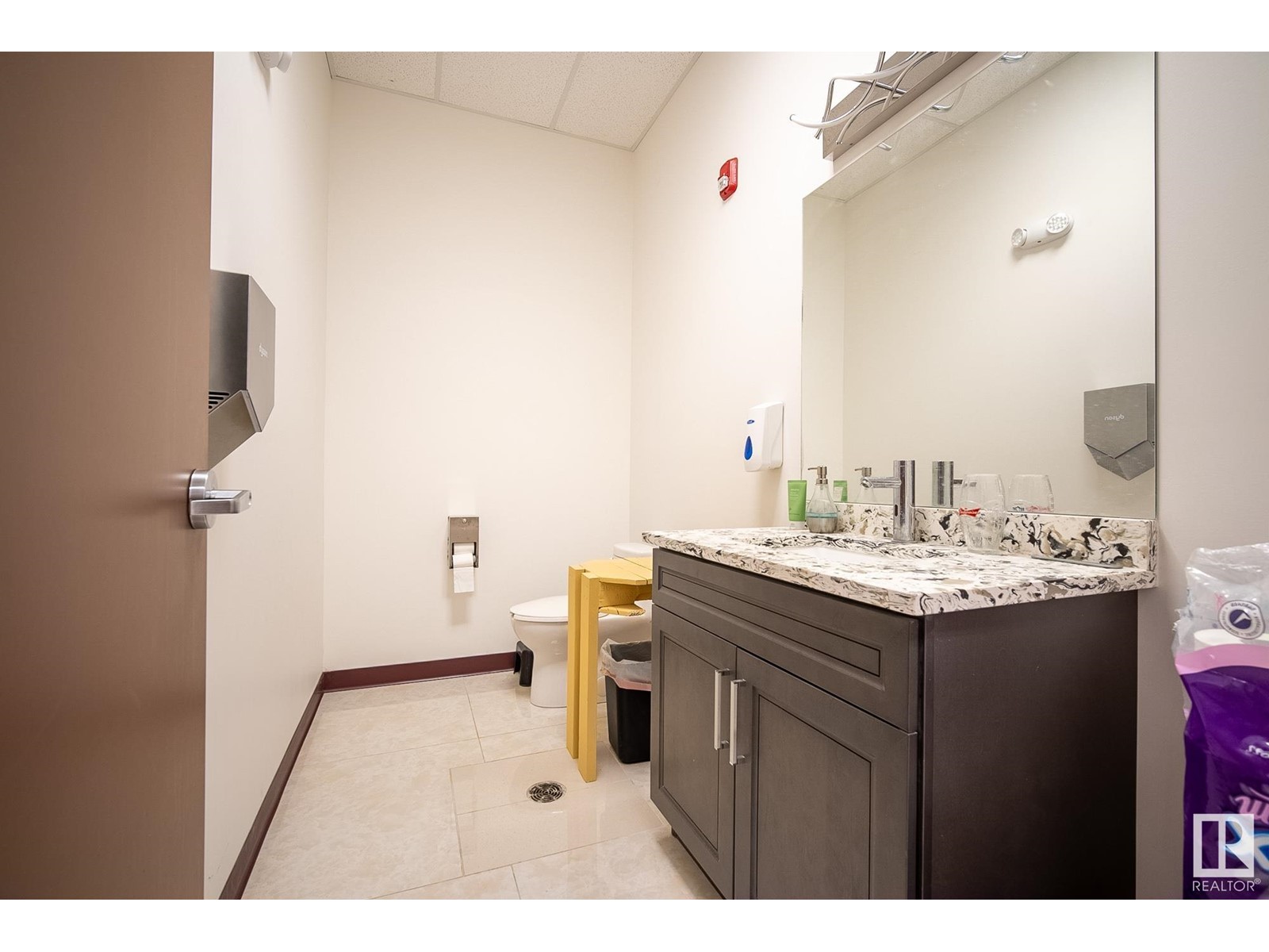 6410 104 St Nw Property Photo 10
