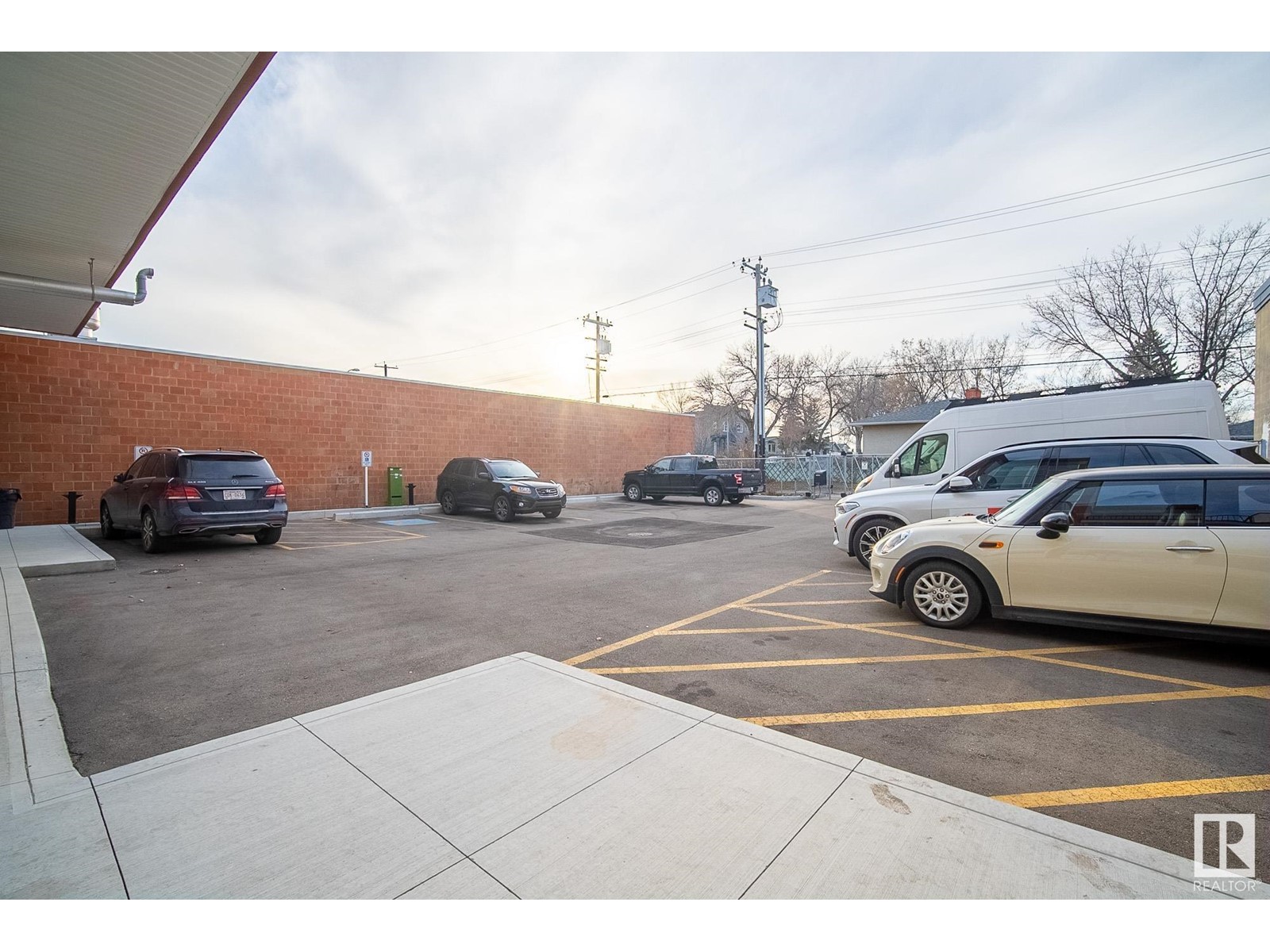 6410 104 St Nw Property Photo 14
