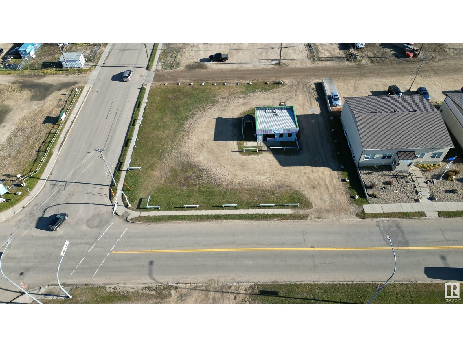 4915 52 St Property Photo 18